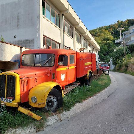 Pirate Backpackers Hostel Ulcinj Exterior photo